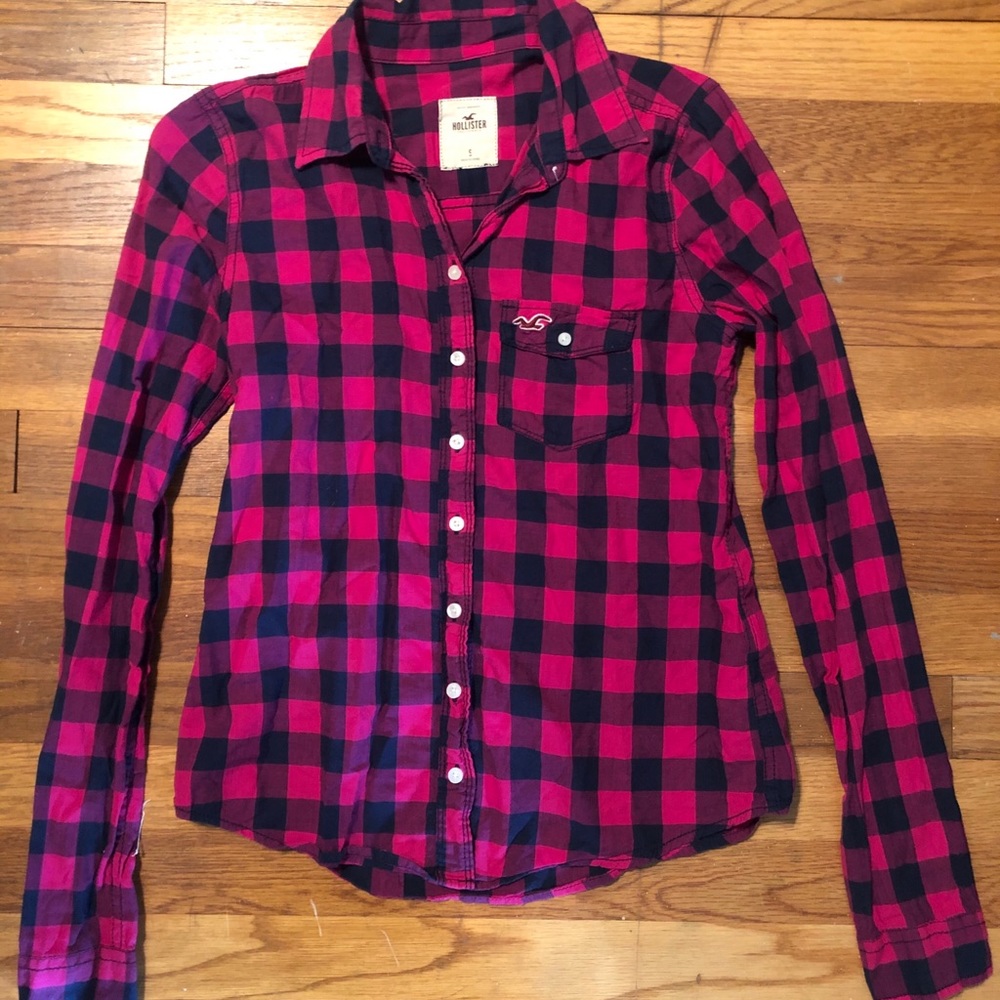 Hollister size small button down